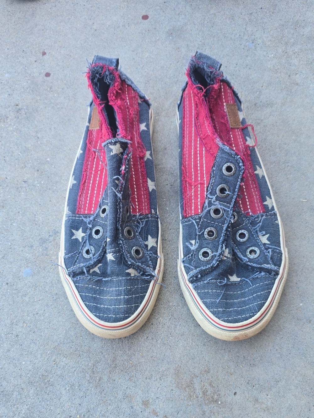 Canvas Slip-On Star Print Sneakers in Red and Blue